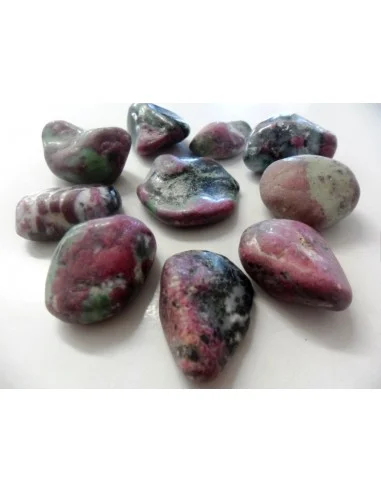 Zoisite aux rubis brute