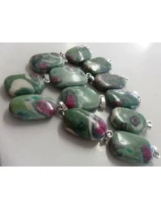 Zoisite avec rubis en pendentif 2