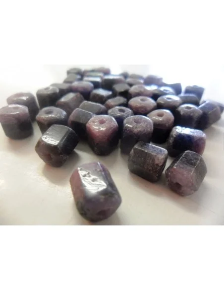 Saphir polis, percé