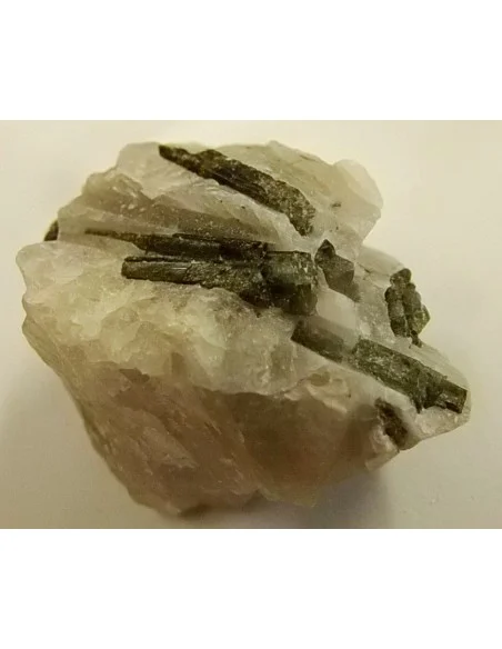 Tourmaline verte brute