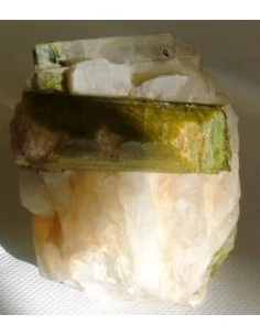 Tourmaline verte brute