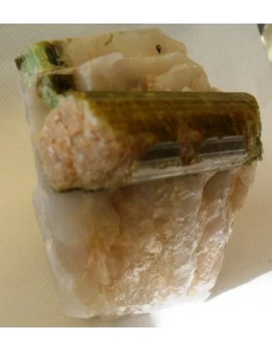 Tourmaline verte brute