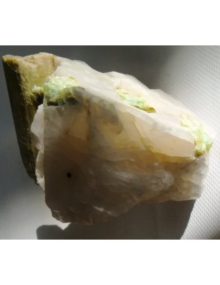 Tourmaline verte brute Tourmaline verte brute