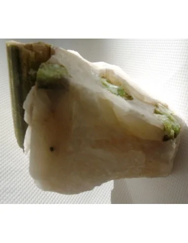 Tourmaline verte brute