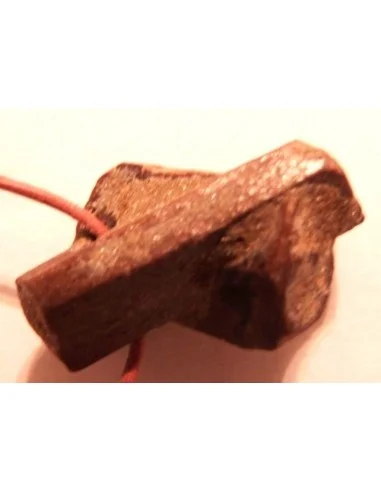 Staurotite, staurotide pierre croix, croix des fées percé