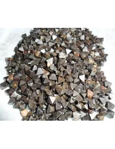 Magnétite Octaèdre naturel  5 à 8mm