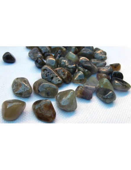 Grenat grossulaire polis