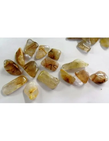 Quartz aux rutiles polis