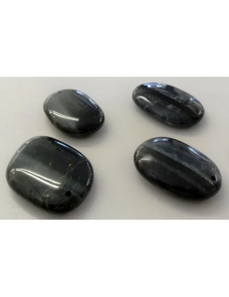 Oeil de faucon pendentif