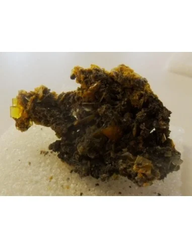 Mimetite, Wulfenite, Tsumcorite mineral