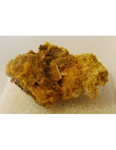Mimetite, Wulfenite, Tsumcorite mineral