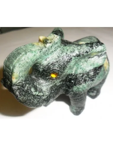 Éléphant en pierre