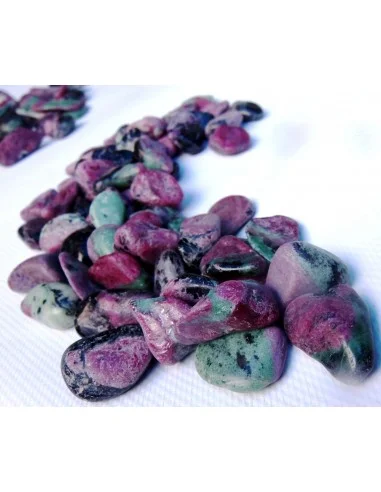 Zoisite rubis pierre