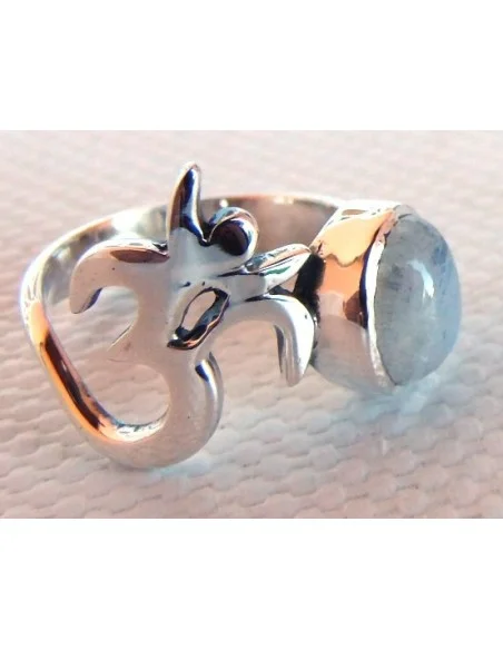 Bague OM argent pierre de lune Bague OM argent pierre de lune