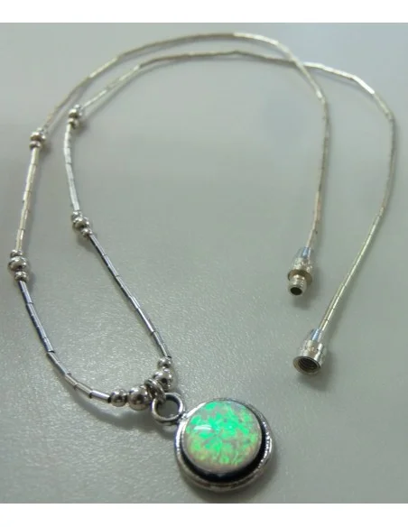 Opale noble pendentif avec lien en argent Opale noble pendentif avec lien en argent