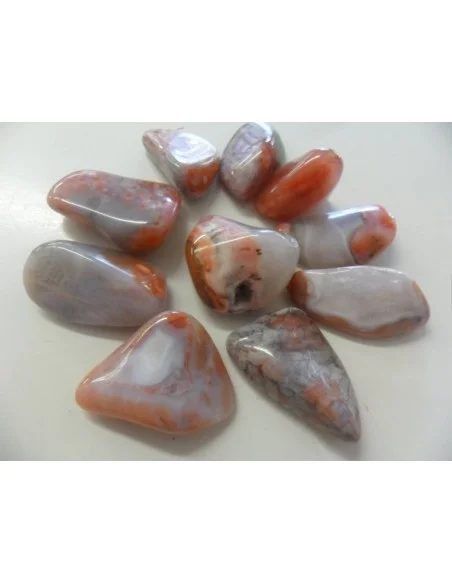 Calcedoine rouge pierre polis