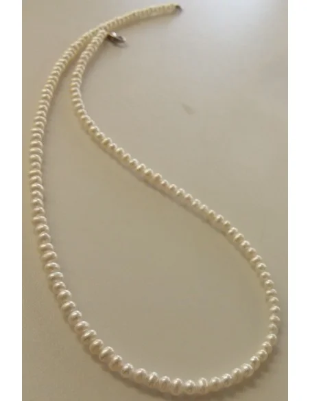 Perles blanches collier