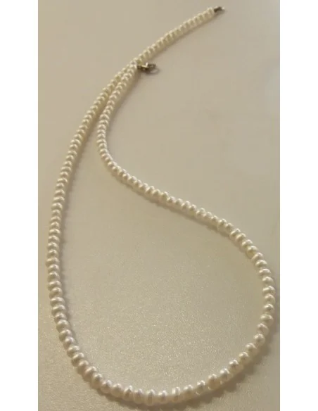 Perles blanches collier