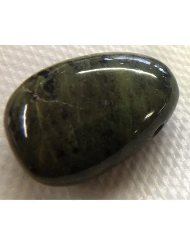 Jade verte foncé percé