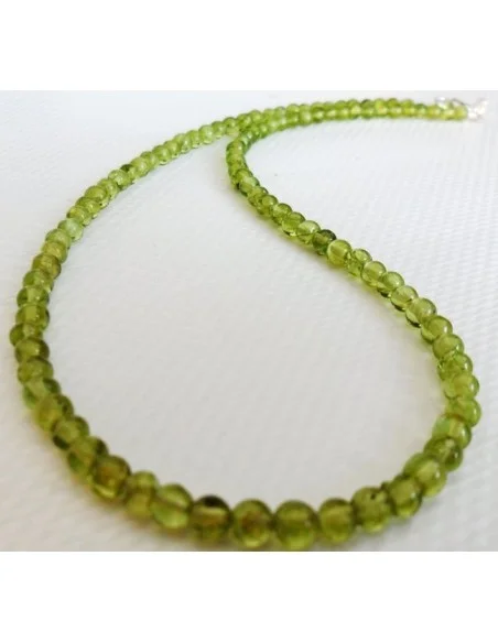 Péridot 4mm collier