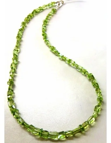 Péridot rectangles,boutons collier