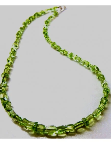 Péridot rectangles,boutons collier