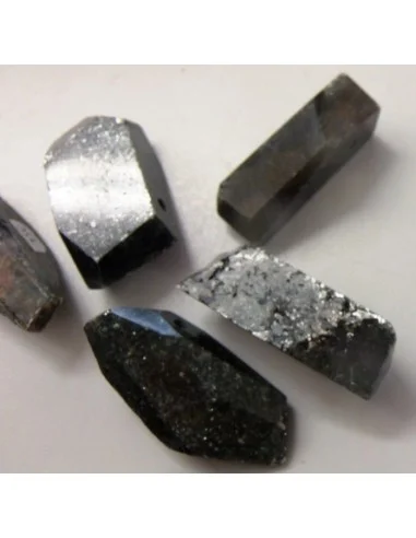 Cyanite verte et noire pendentif