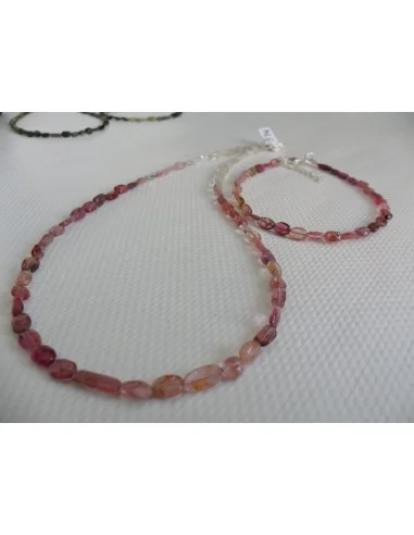Tourmaline rose collier