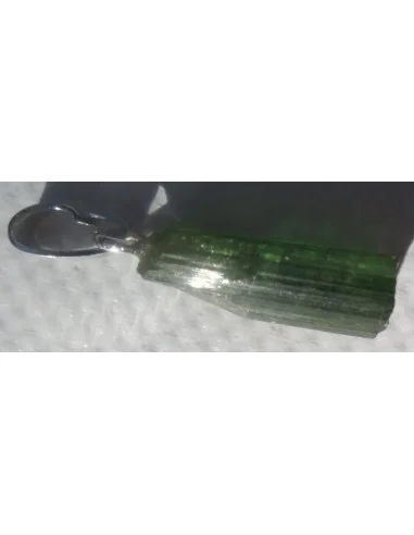 Tourmaline verte en pendentif