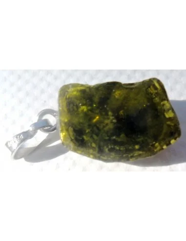 Tourmaline verte en pendentif