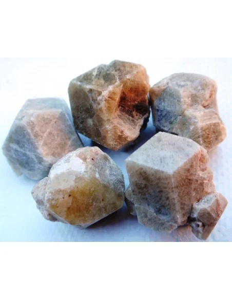 Andradite Grenat jaune cubique cristal