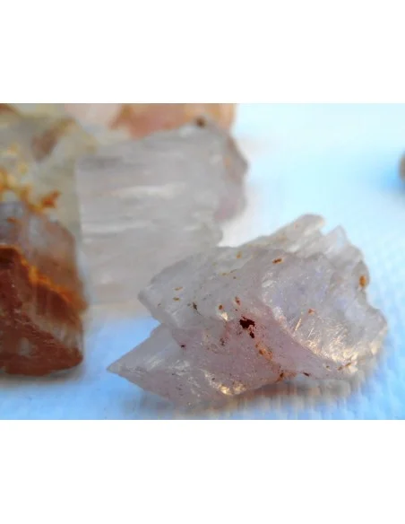 Kunzite brute percé 3 a 6g.