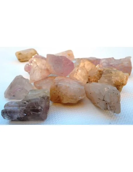 Kunzite brute percé 8 a 10g.
