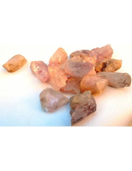 Kunzite brute percé 8 a 10g.