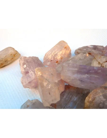 Kunzite brute percé 8 a 10g.