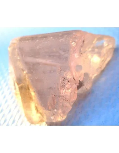 Kunzite brute percé 8 a 10g.