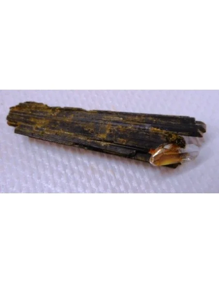 Tourmaline verte brute