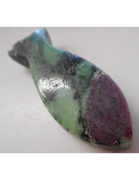 Pendentif  poisson Zoisite avec rubis