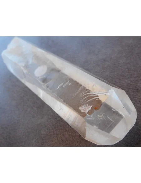 Cristal maitre canaux-archiviste avec arc-en-ciel