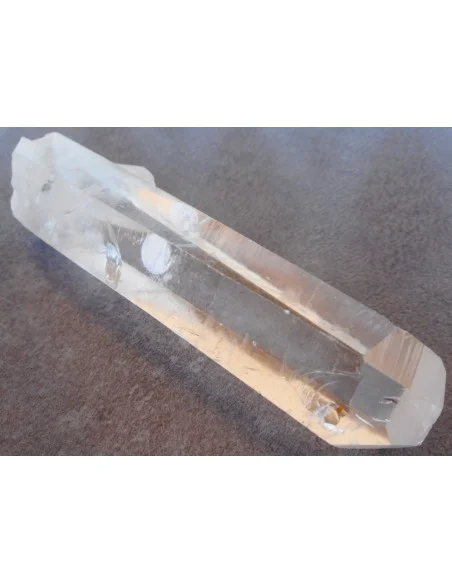 Cristal maitre canaux-archiviste avec arc-en-ciel