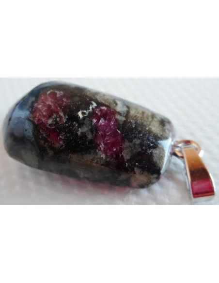 Eudialite pendentif