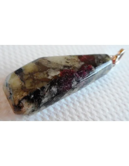 Eudialite pendentif