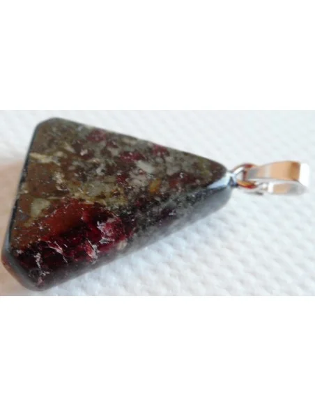 Eudialite pendentif