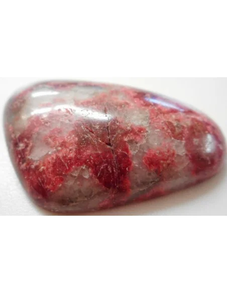 Thulite  rose rouge cabochon