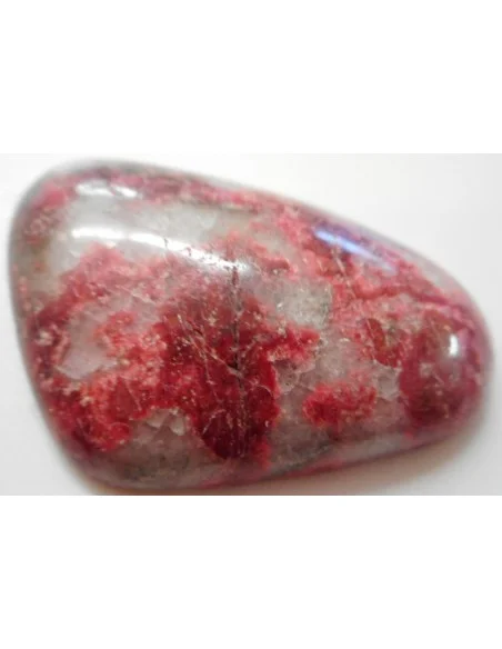 Thulite  rose rouge cabochon