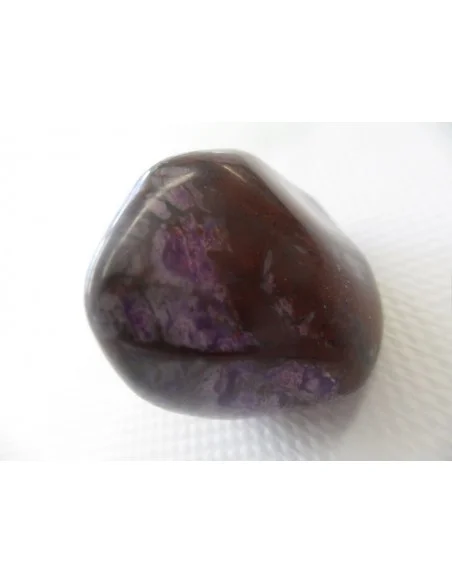 Bustamite avec sugilite polis