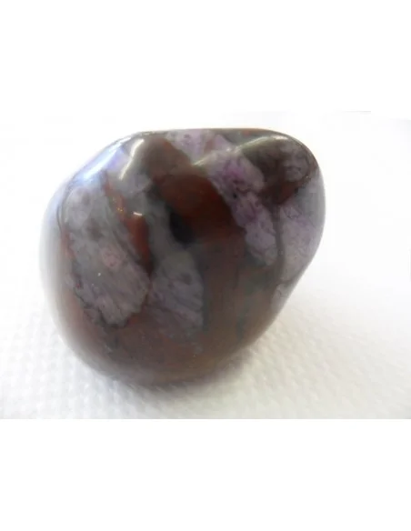 Bustamite avec sugilite polis