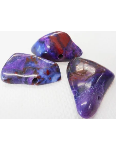 Luvulite avec richeterite en pendentif