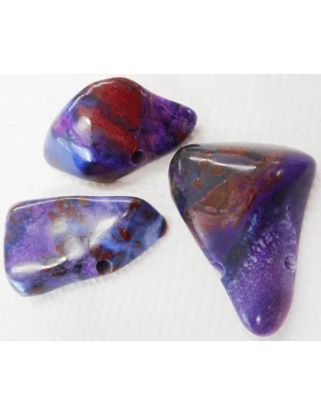 Luvulite avec richeterite en pendentif