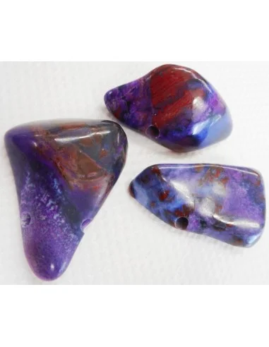 Luvulite avec richeterite en pendentif